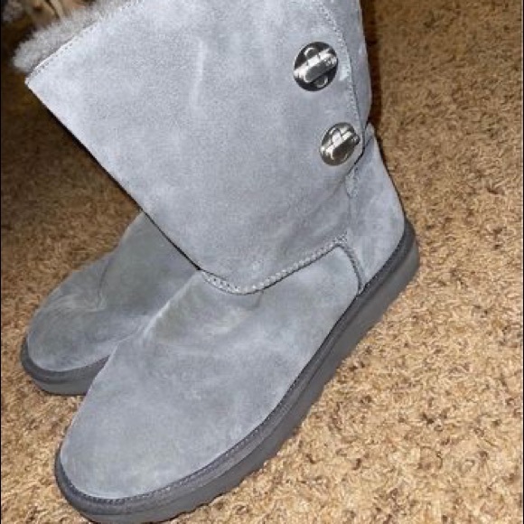 Bailey Button Uggs size 10 - Picture 3 of 3